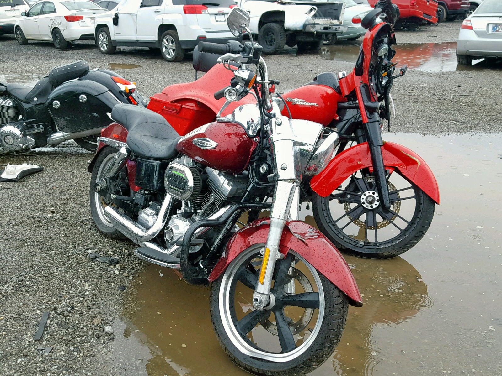Salvage Harley-Davidson Dyna Switchback Image
