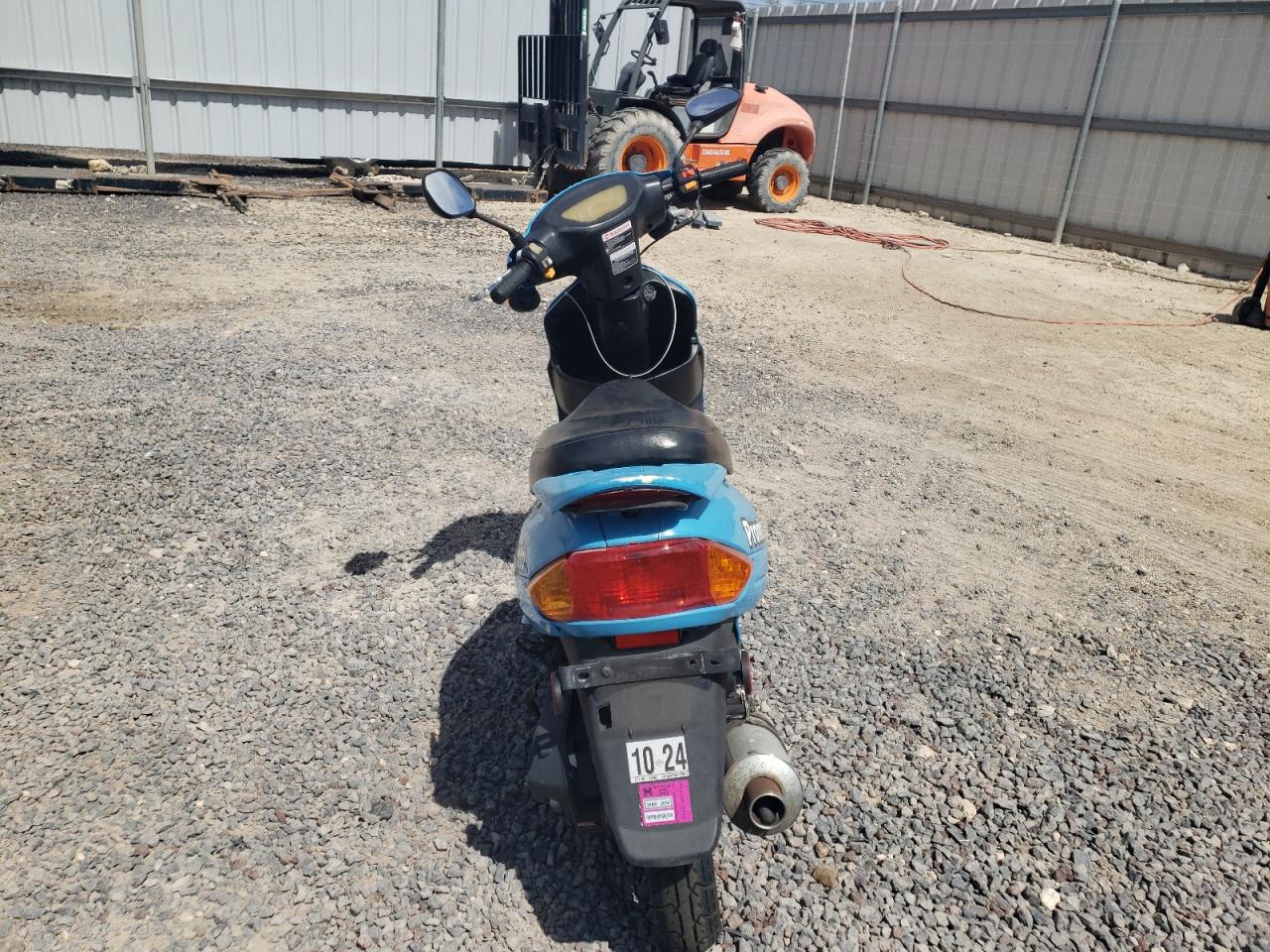 Zhon Moped