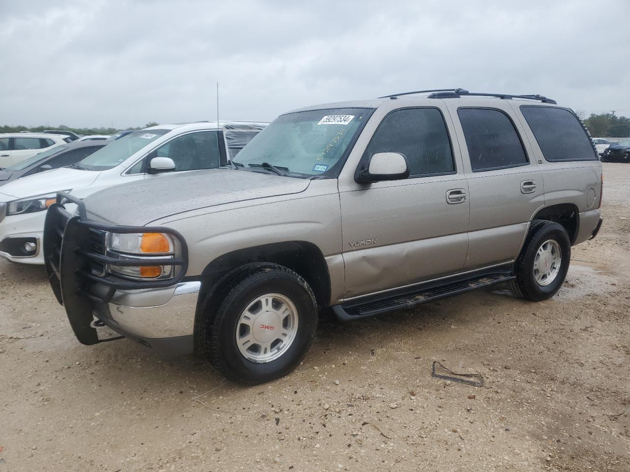 Salvage GMC Yukon Image