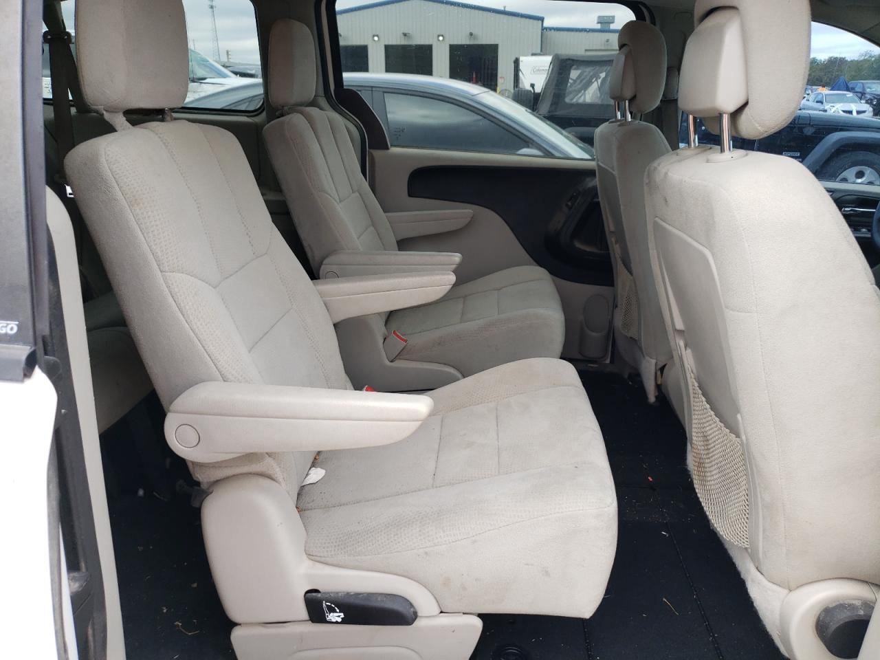 Dodge Caravan Sxt