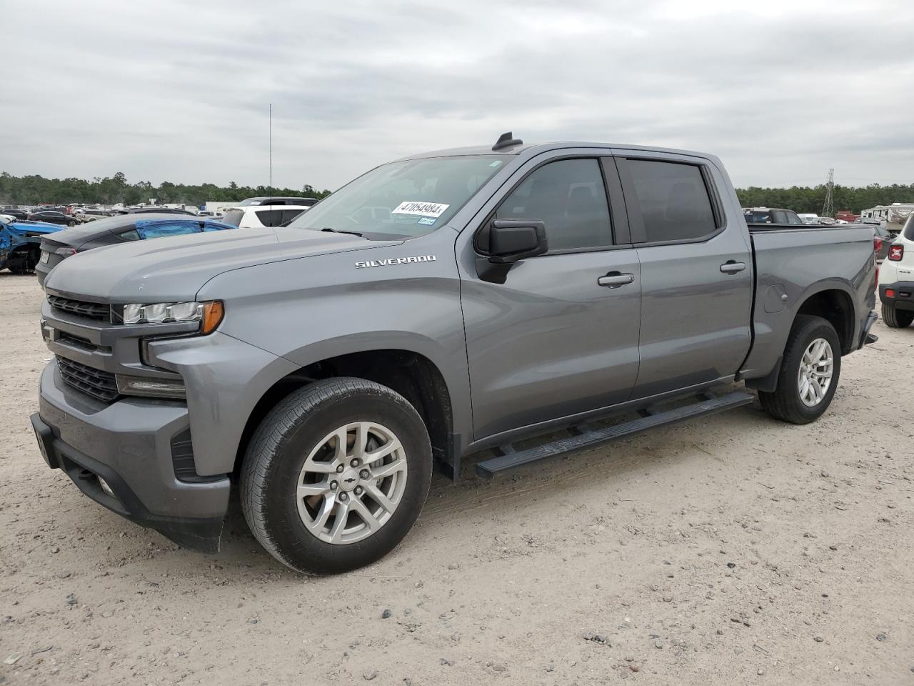 Salvage Chevrolet Silverado Image