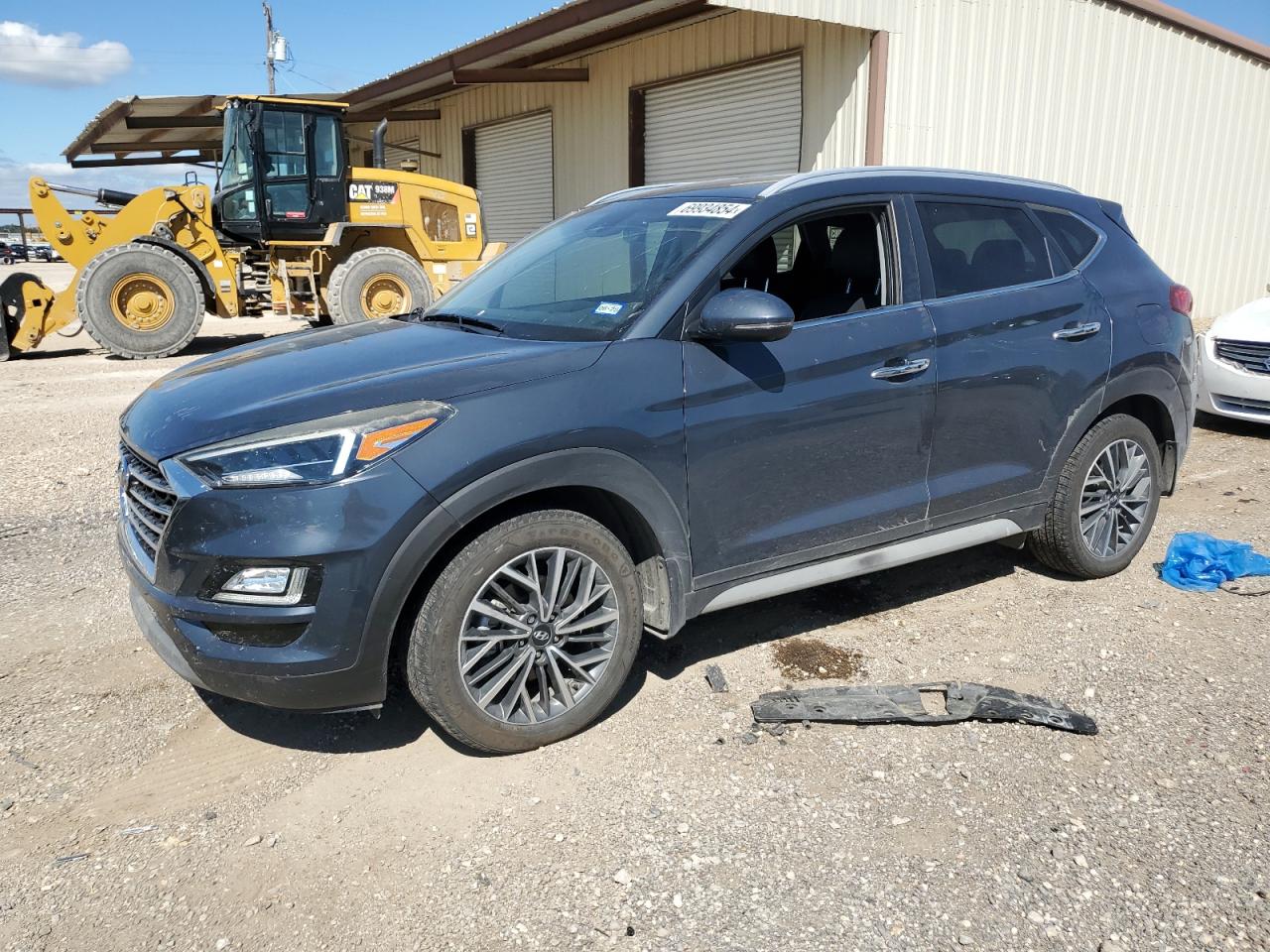 Salvage Hyundai TUCSON Image