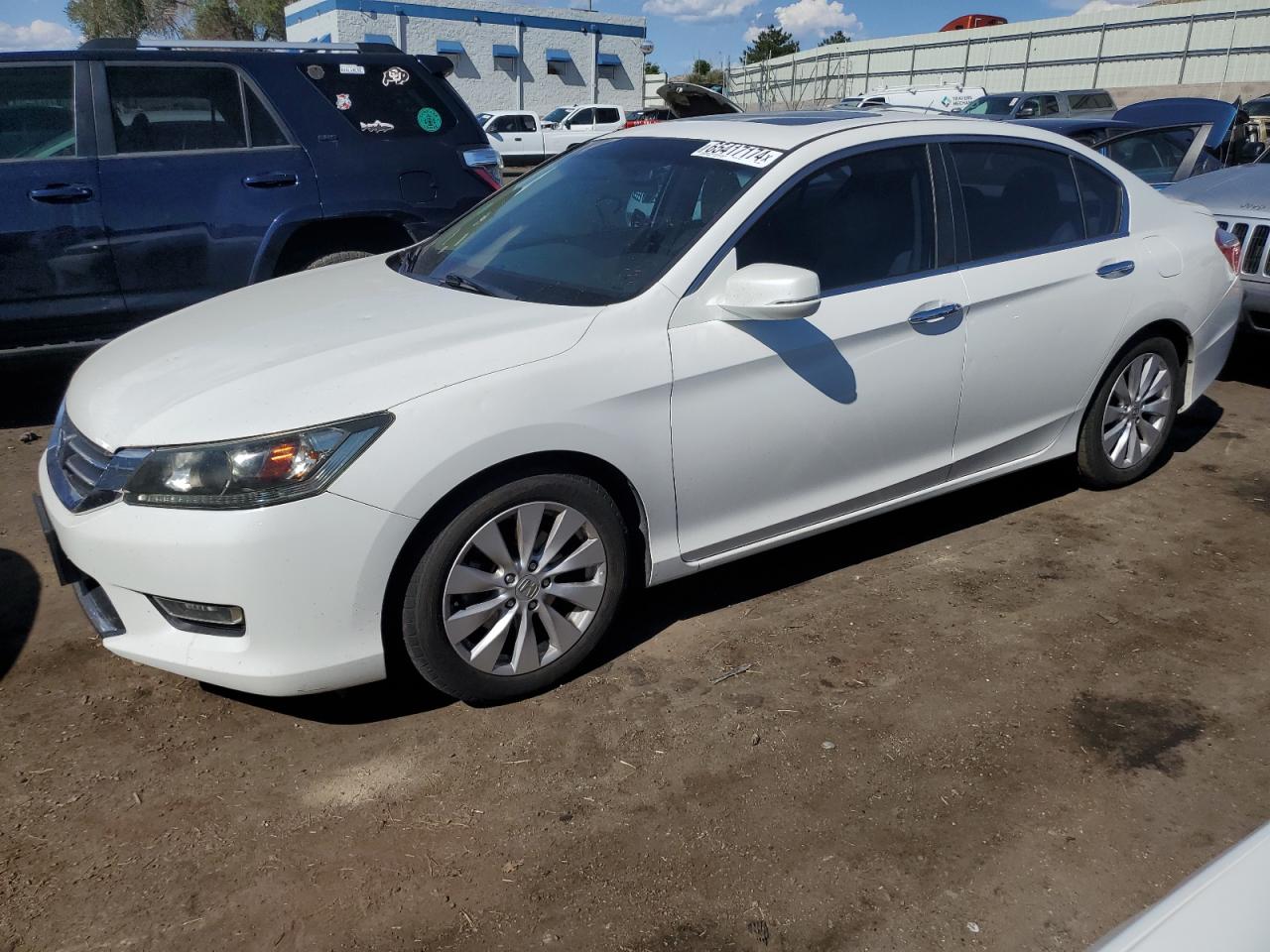 Salvage Honda Accord Image