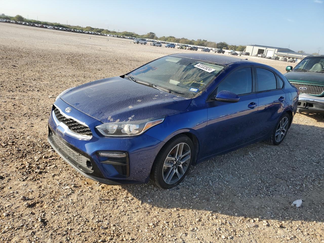Salvage Kia Forte Image
