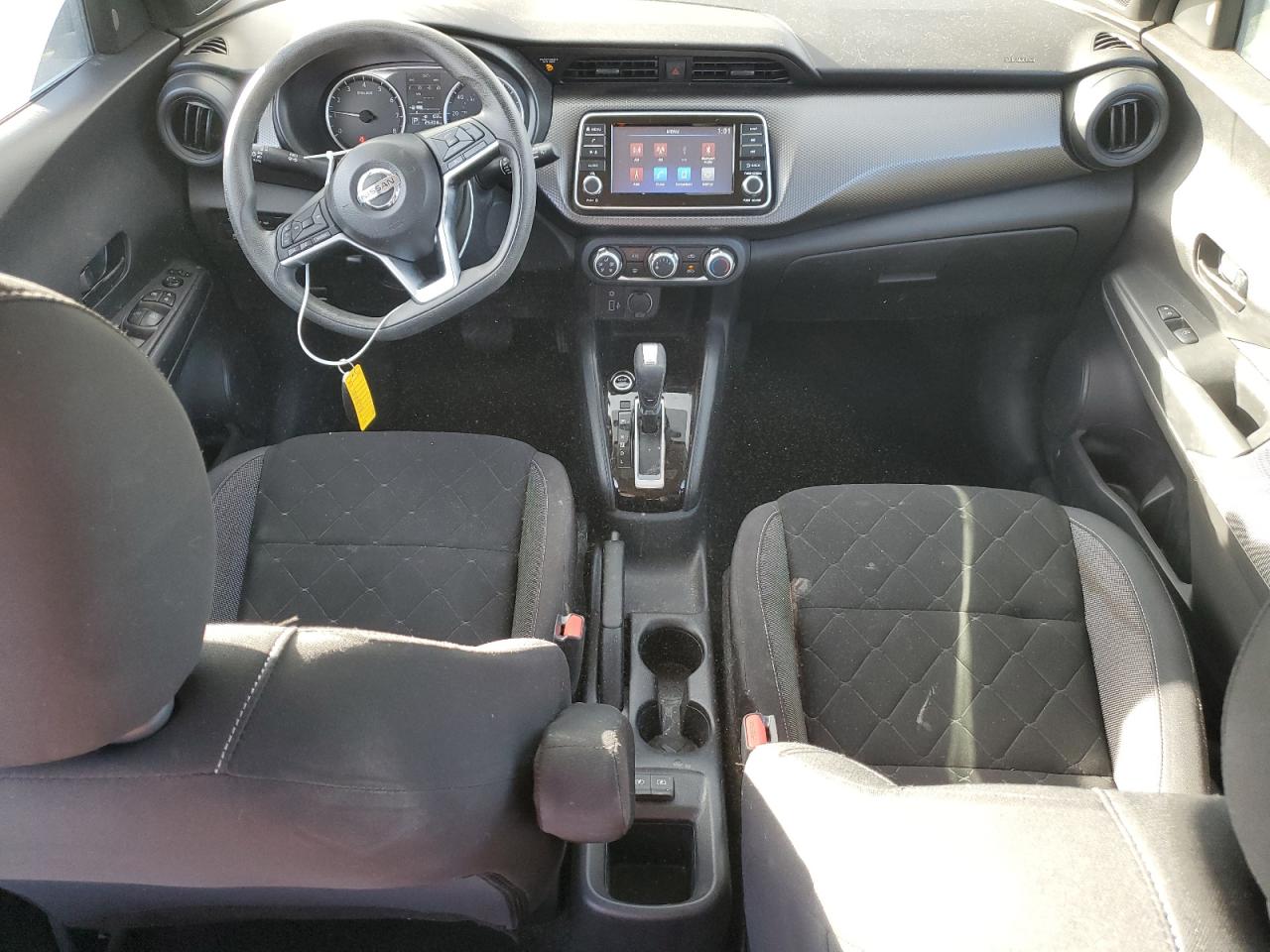 Nissan Kicks S