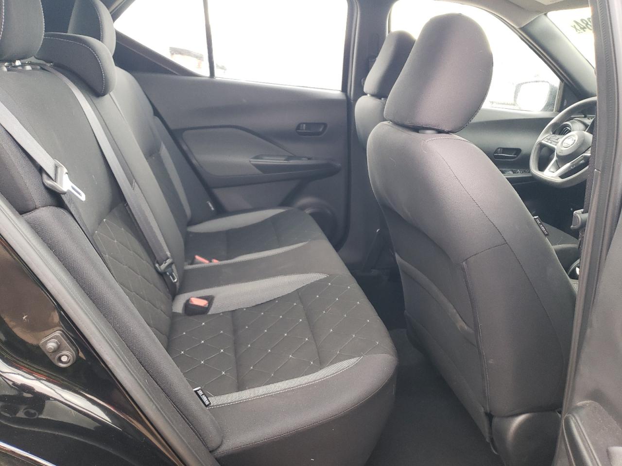 Nissan Kicks S
