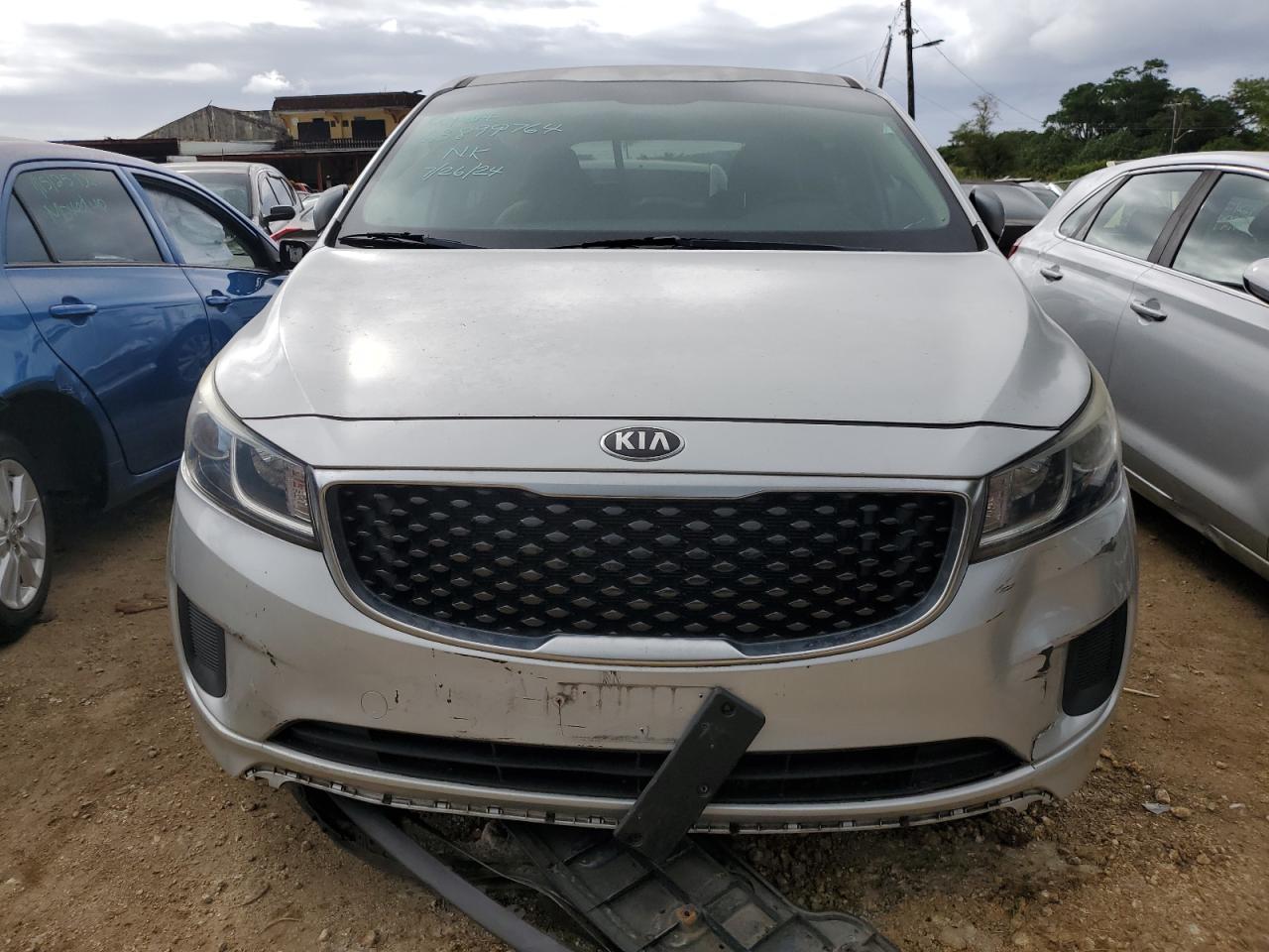 Kia Sedona L