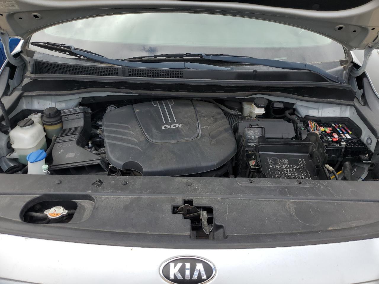 Kia Sedona L