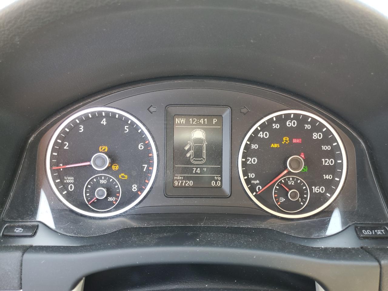 Volkswagen Tiguan S