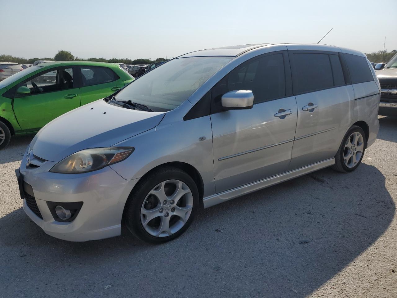 Salvage Mazda 5 Image