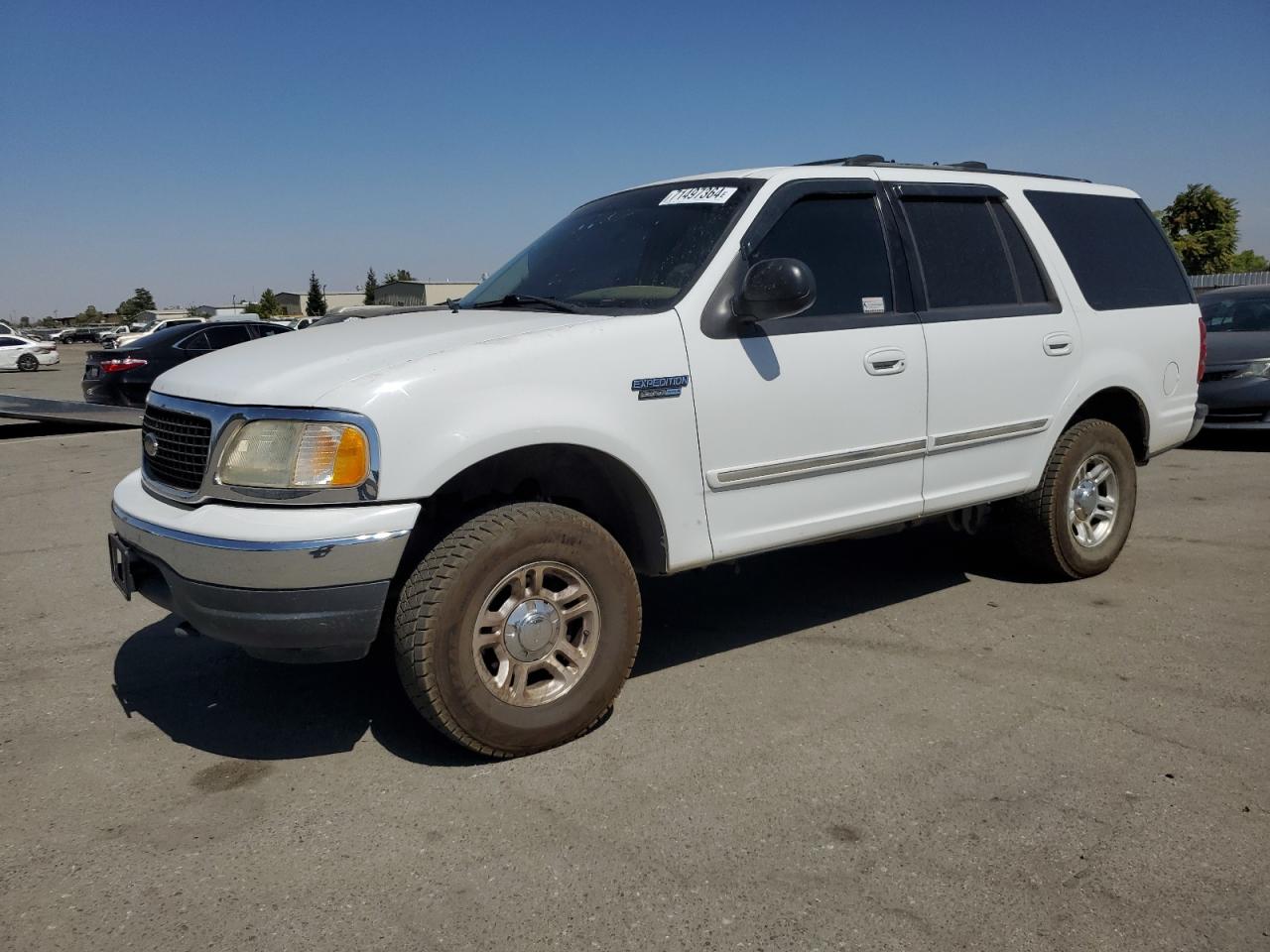 Salvage Ford Expedition Image
