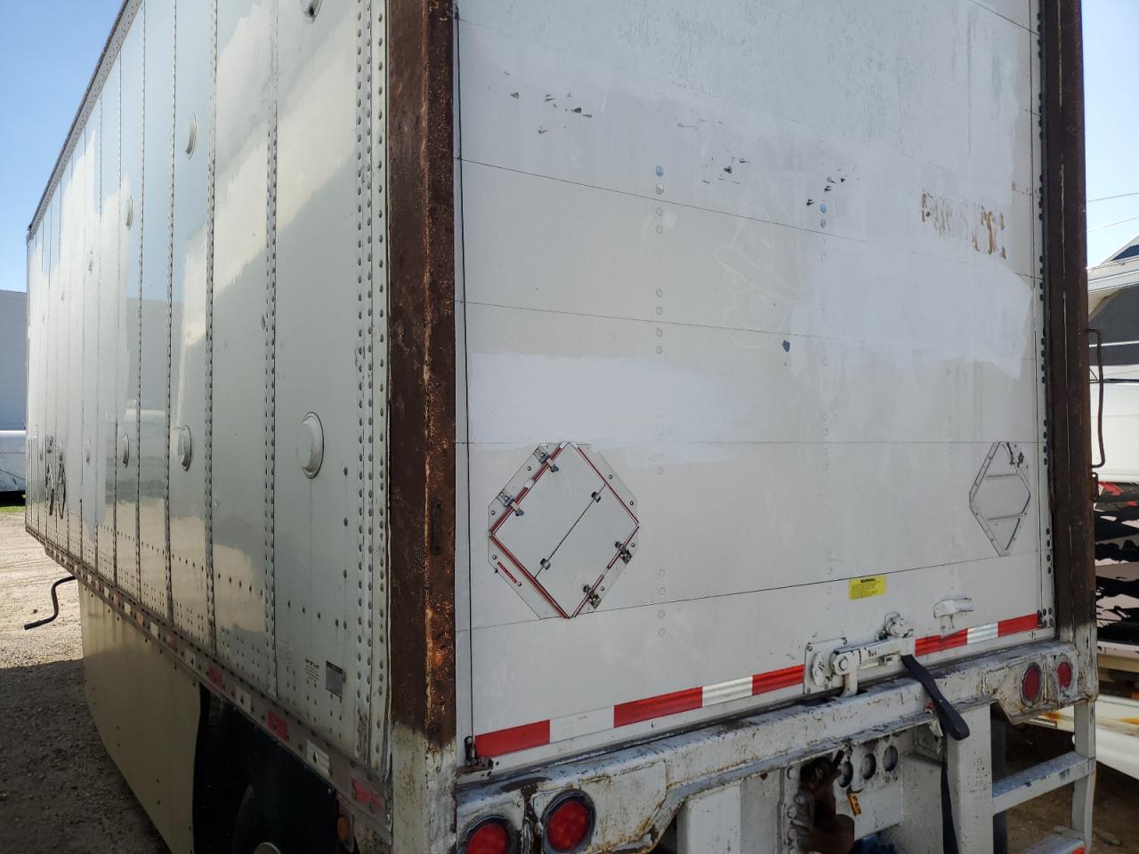 Wabash 28 Trailer