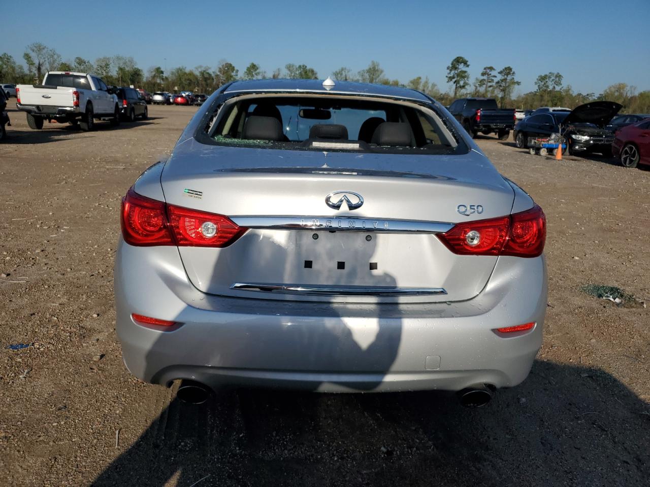 INFINITI Q50 Premium