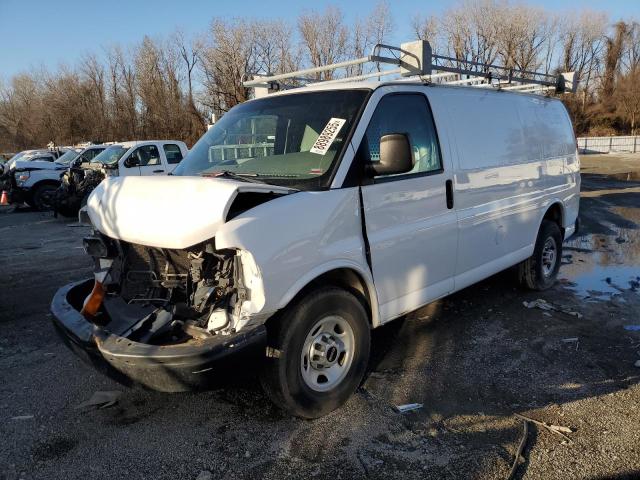 Salvage GMC Savana Image