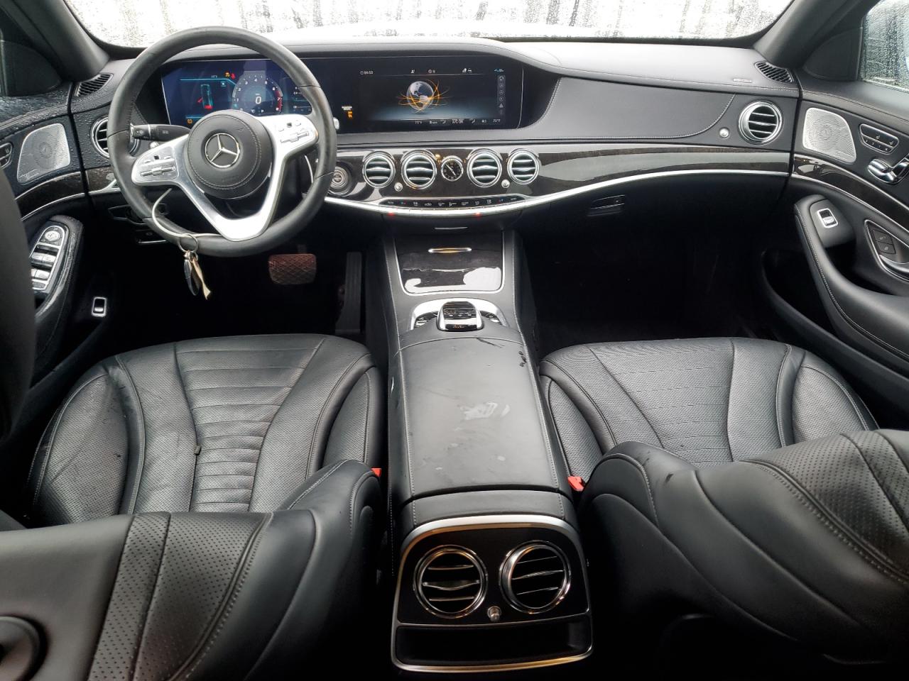 Mercedes-Benz S-Class 560