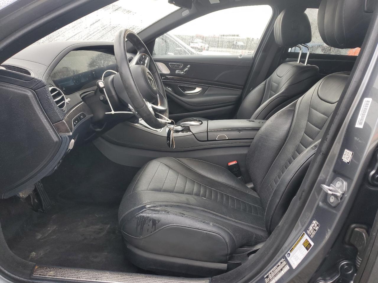 Mercedes-Benz S-Class 560