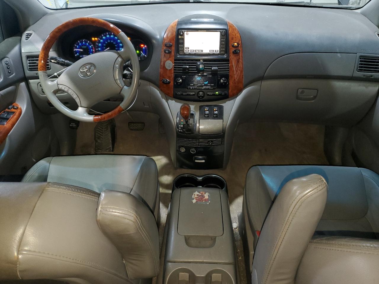 Toyota Sienna Xle