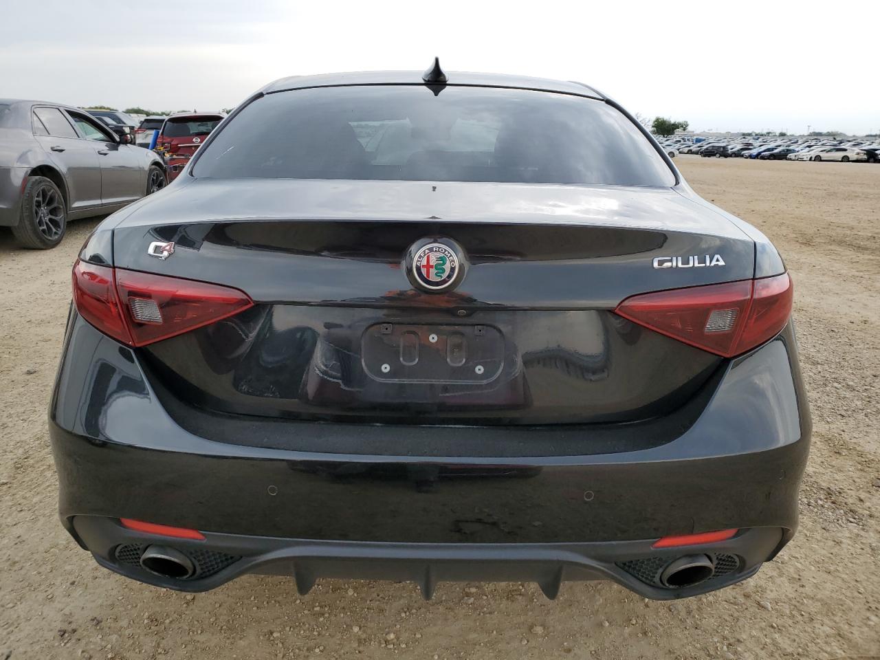 Alfa Romeo Giulia Ti Q4