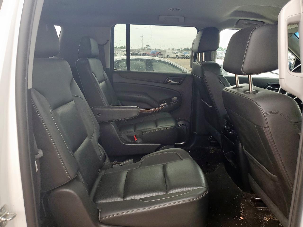 Chevrolet Suburban C1500 Premier