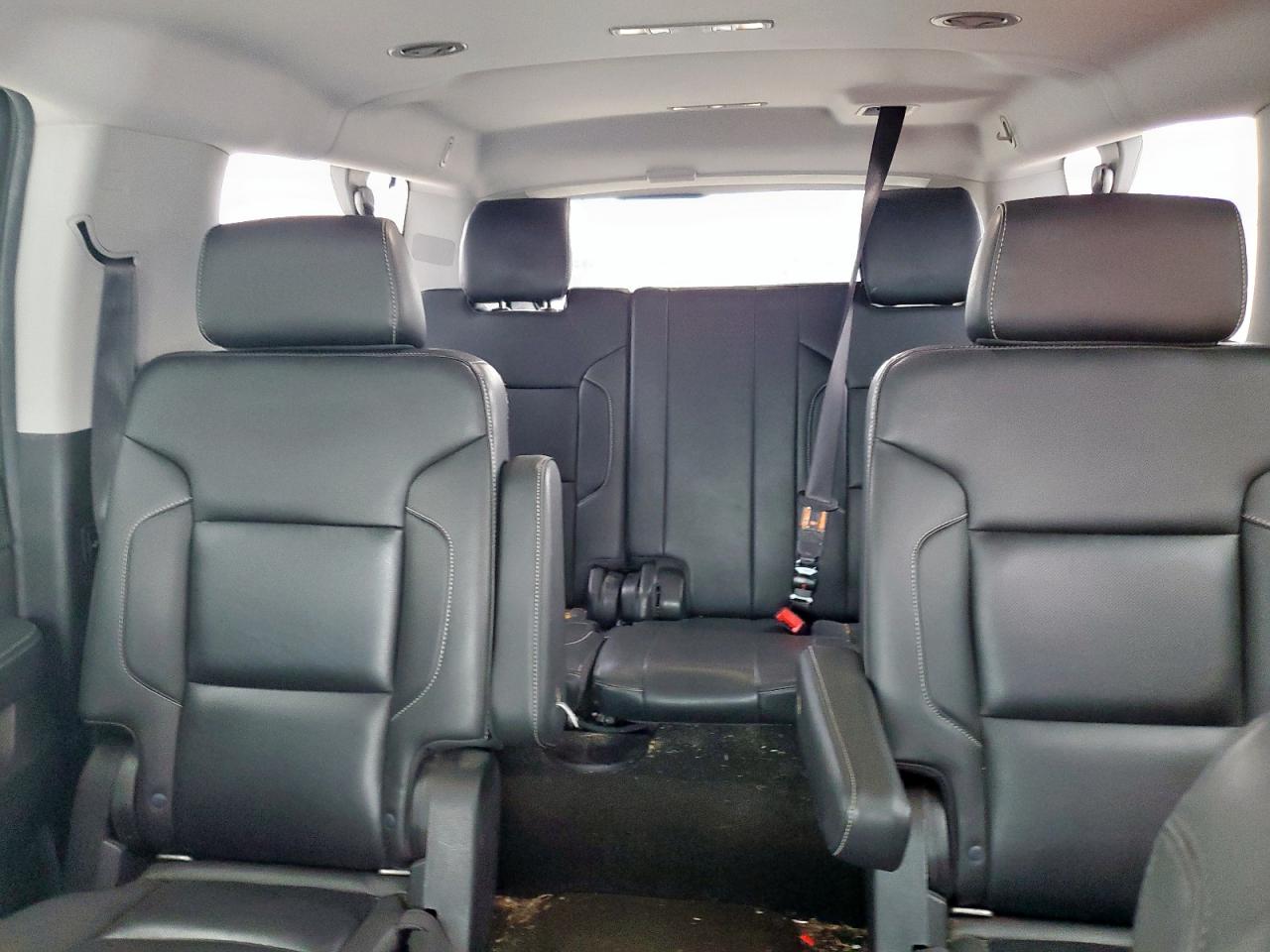 Chevrolet Suburban C1500 Premier