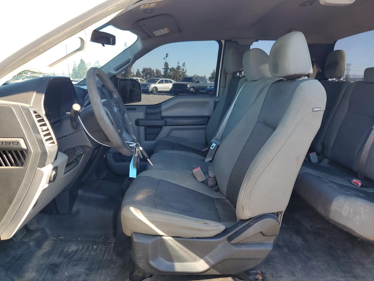 Ford F-150 Super Cab