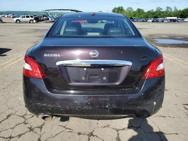 Nissan Maxima S