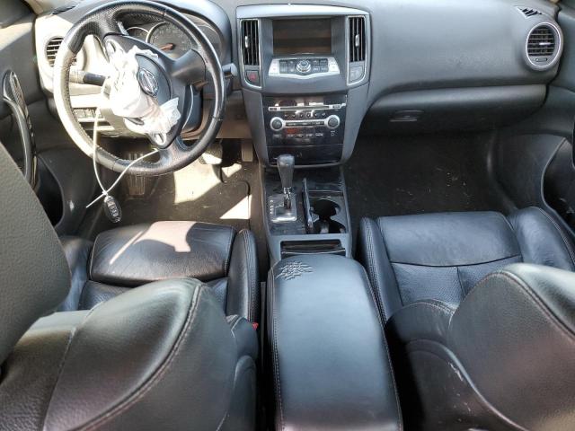 Nissan Maxima S