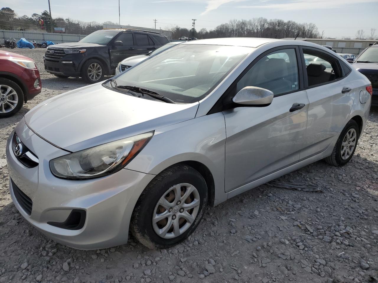 Salvage Hyundai ACCENT Image