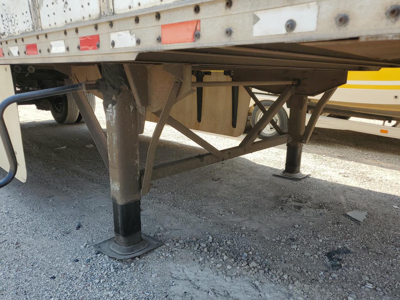 Wabash 28 Trailer