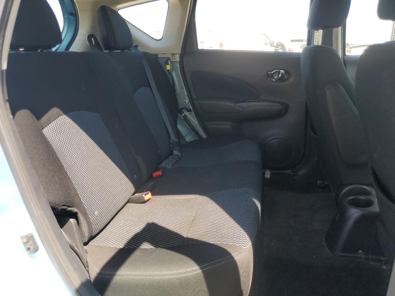Nissan Versa S