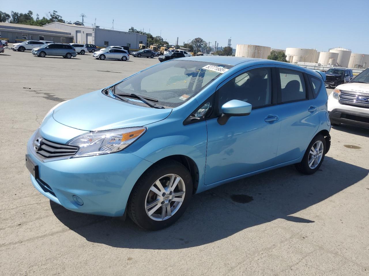 Salvage Nissan Versa Image