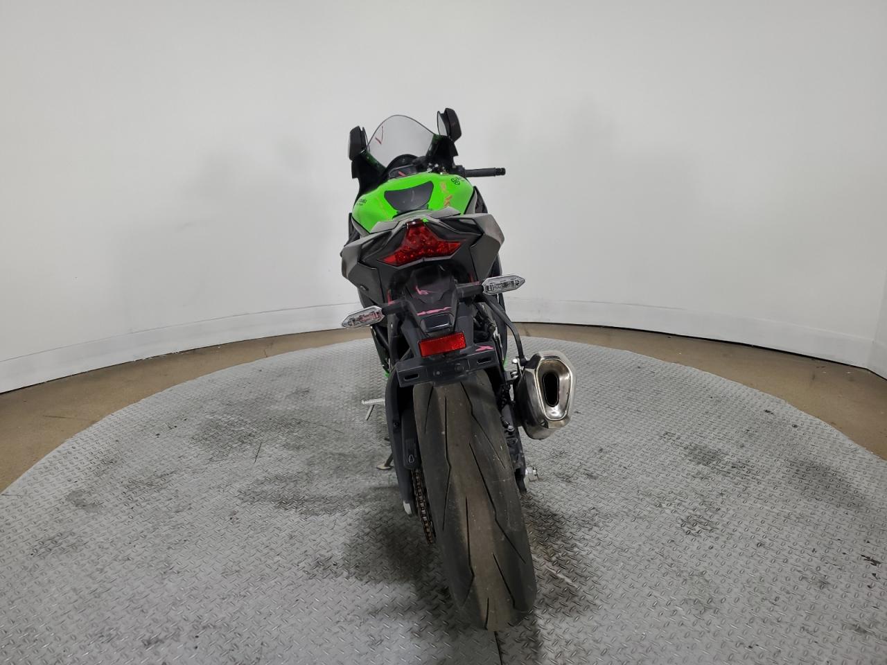 Kawasaki Zx1002 T T