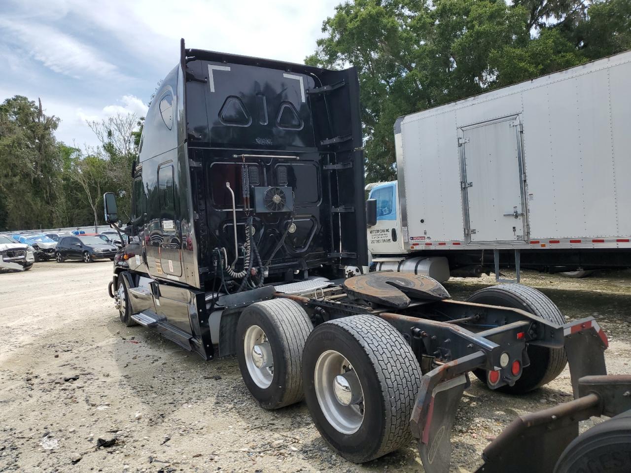 Freightliner Cascadia 1