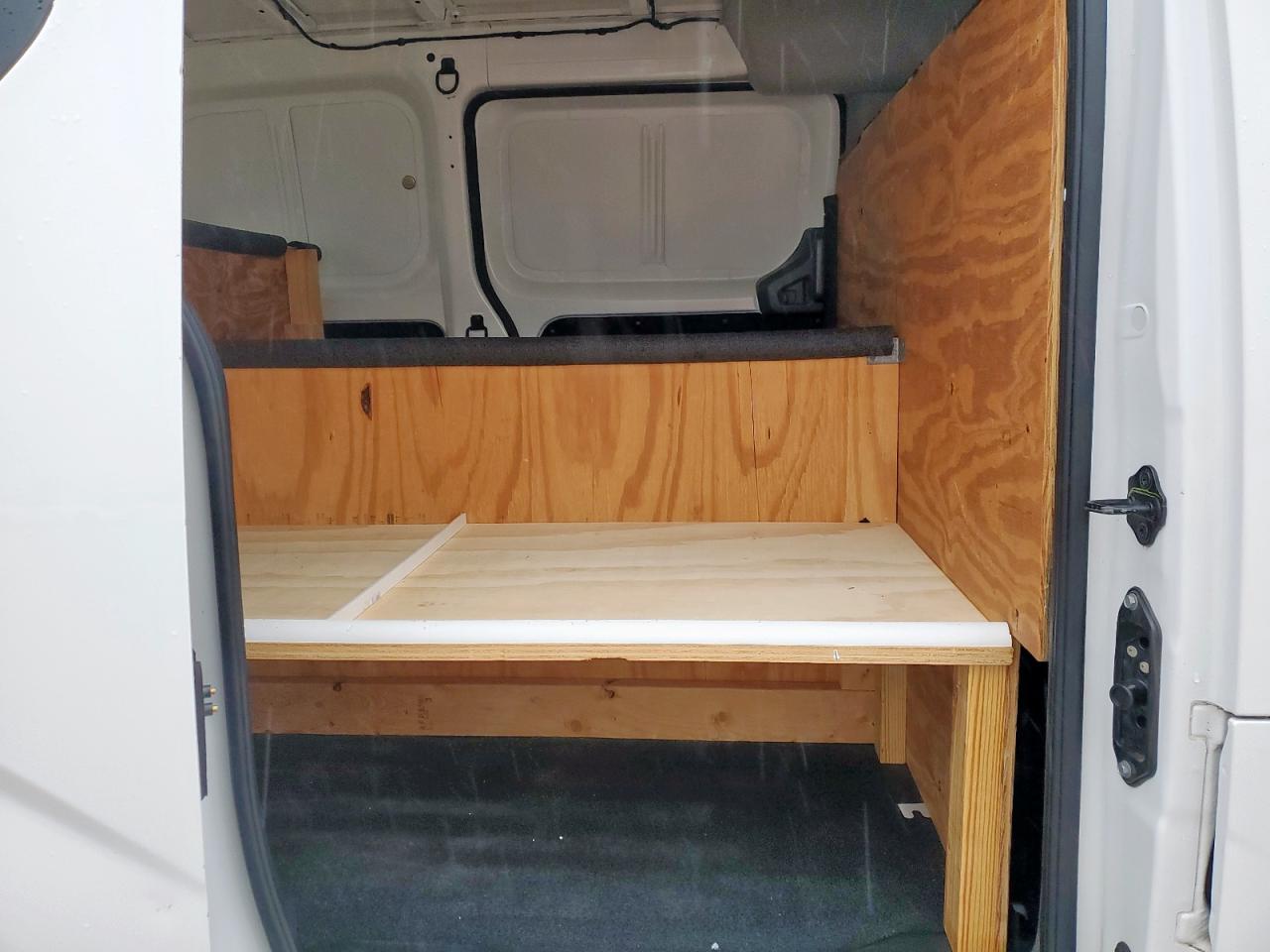 Nissan Nv 2.5s