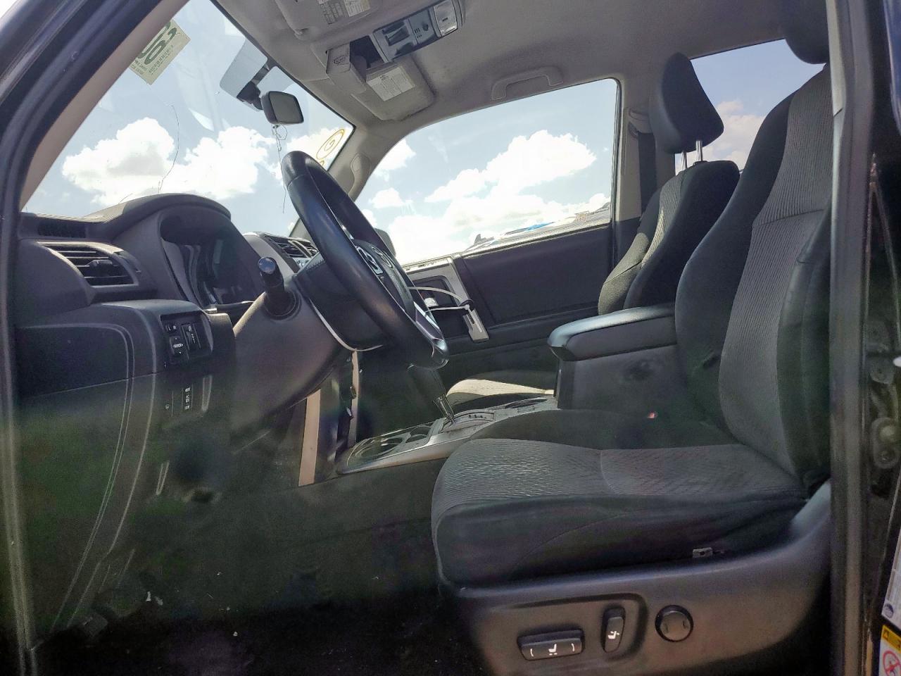 Toyota 4Runner Sr5