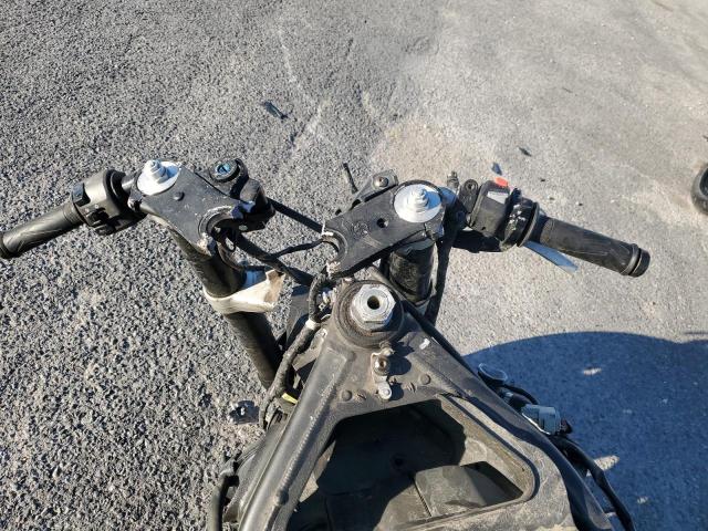 Yamaha Yzf1000 C