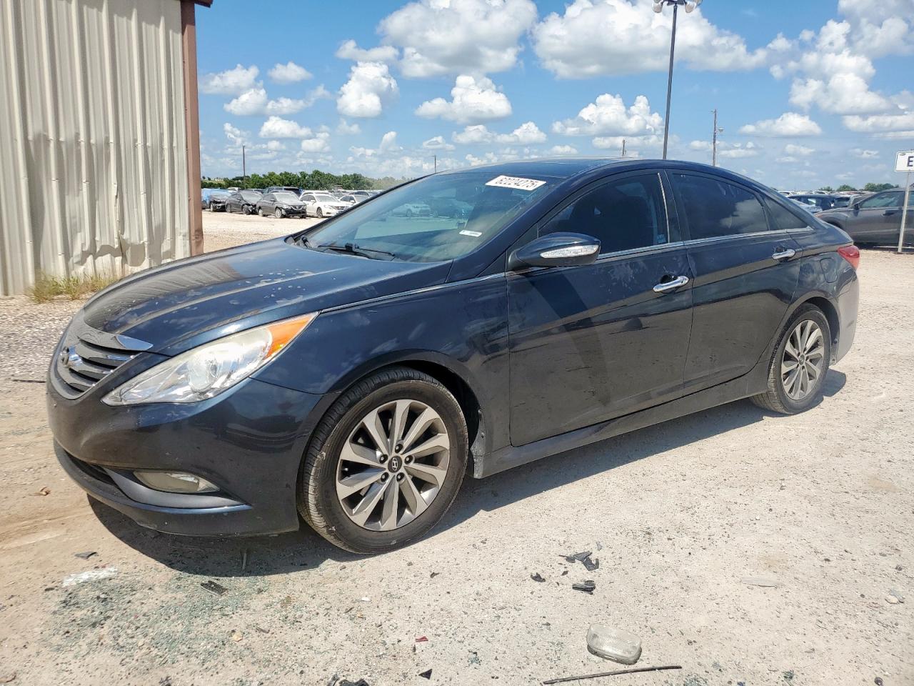 Salvage Hyundai SONATA Image