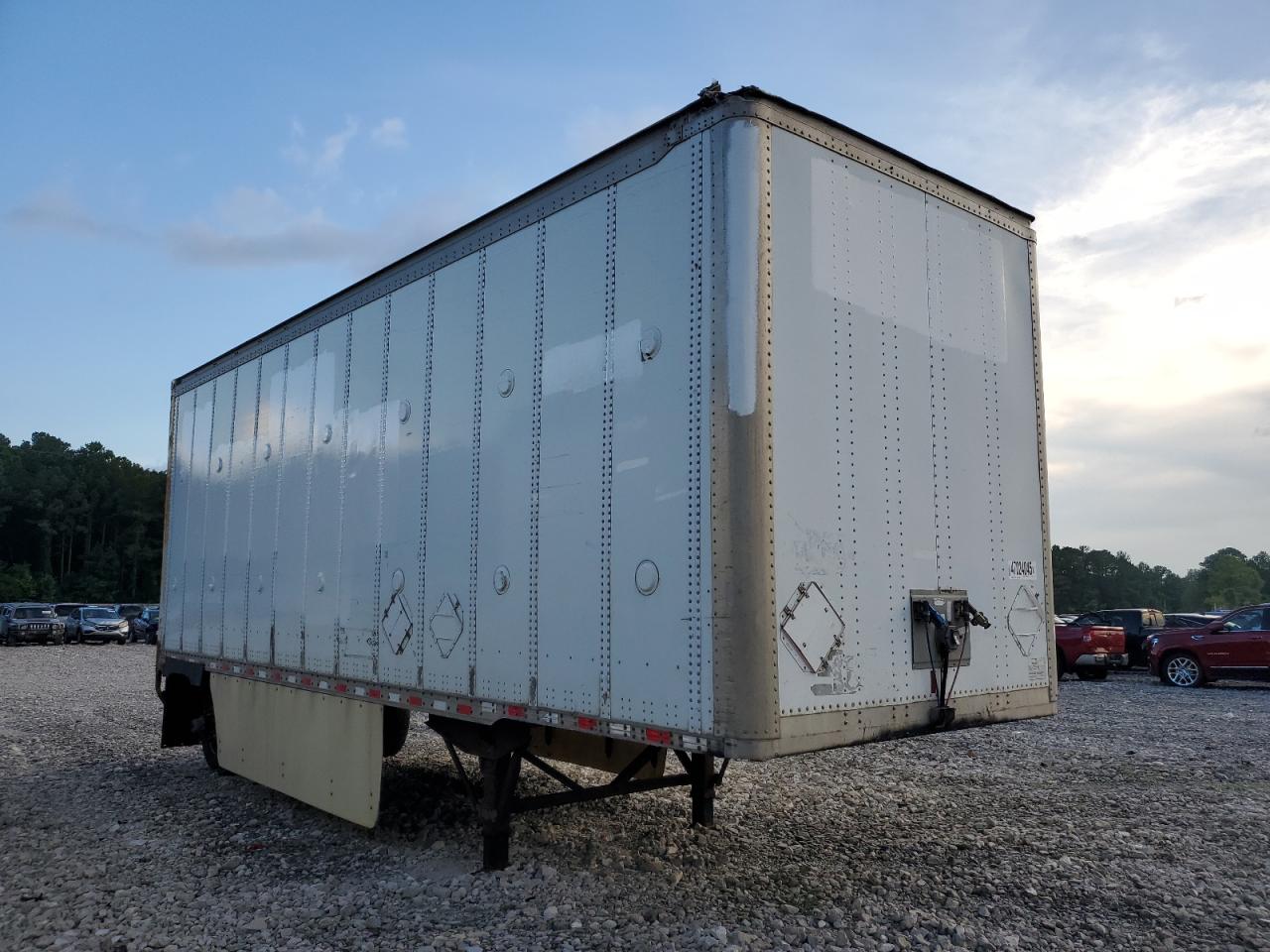 Salvage Wabash Dry Van Tr Image