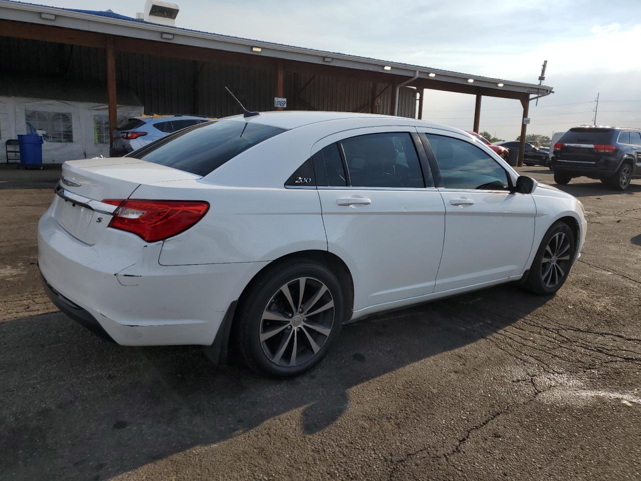 Chrysler 200 S