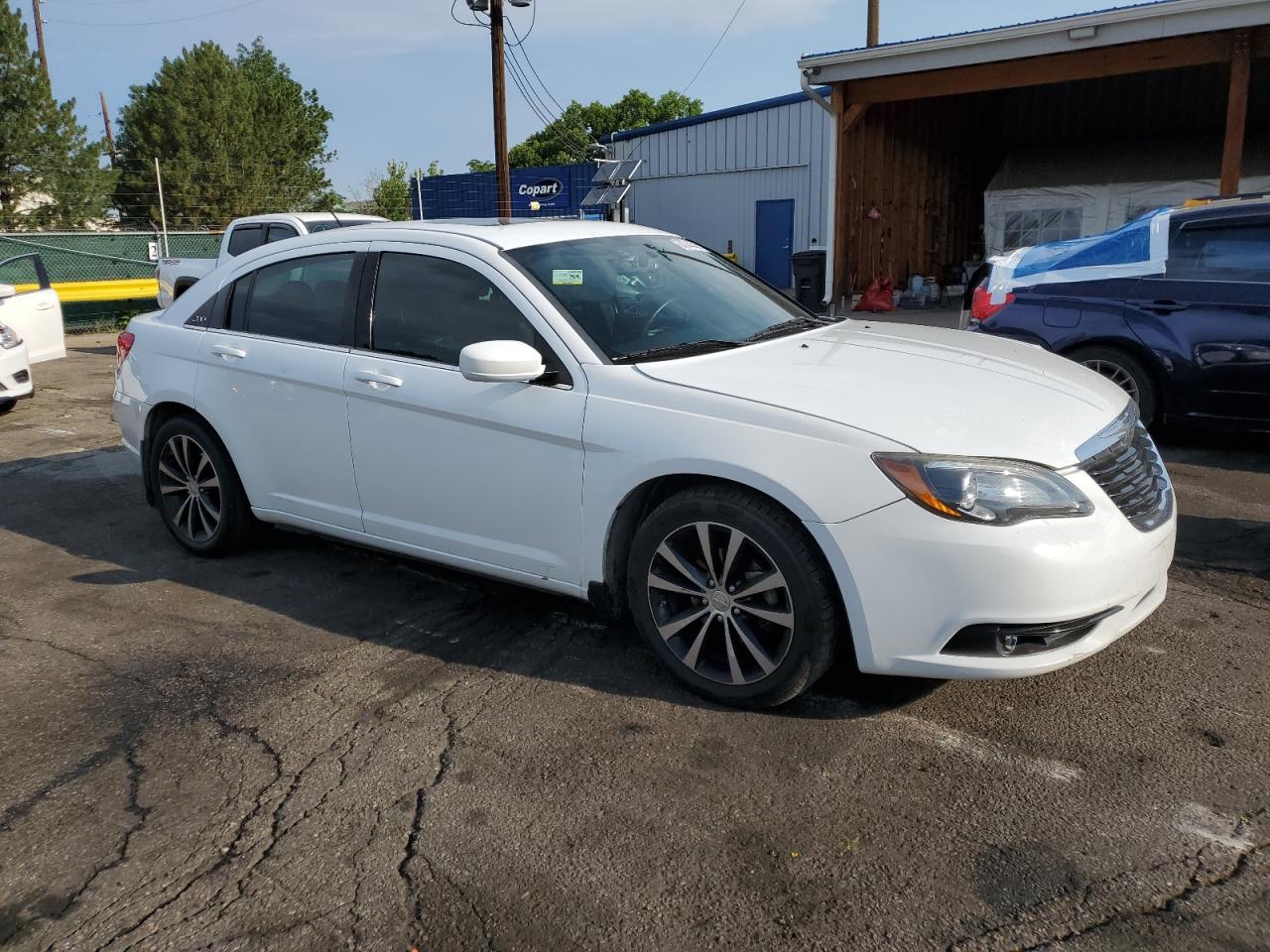 Chrysler 200 S