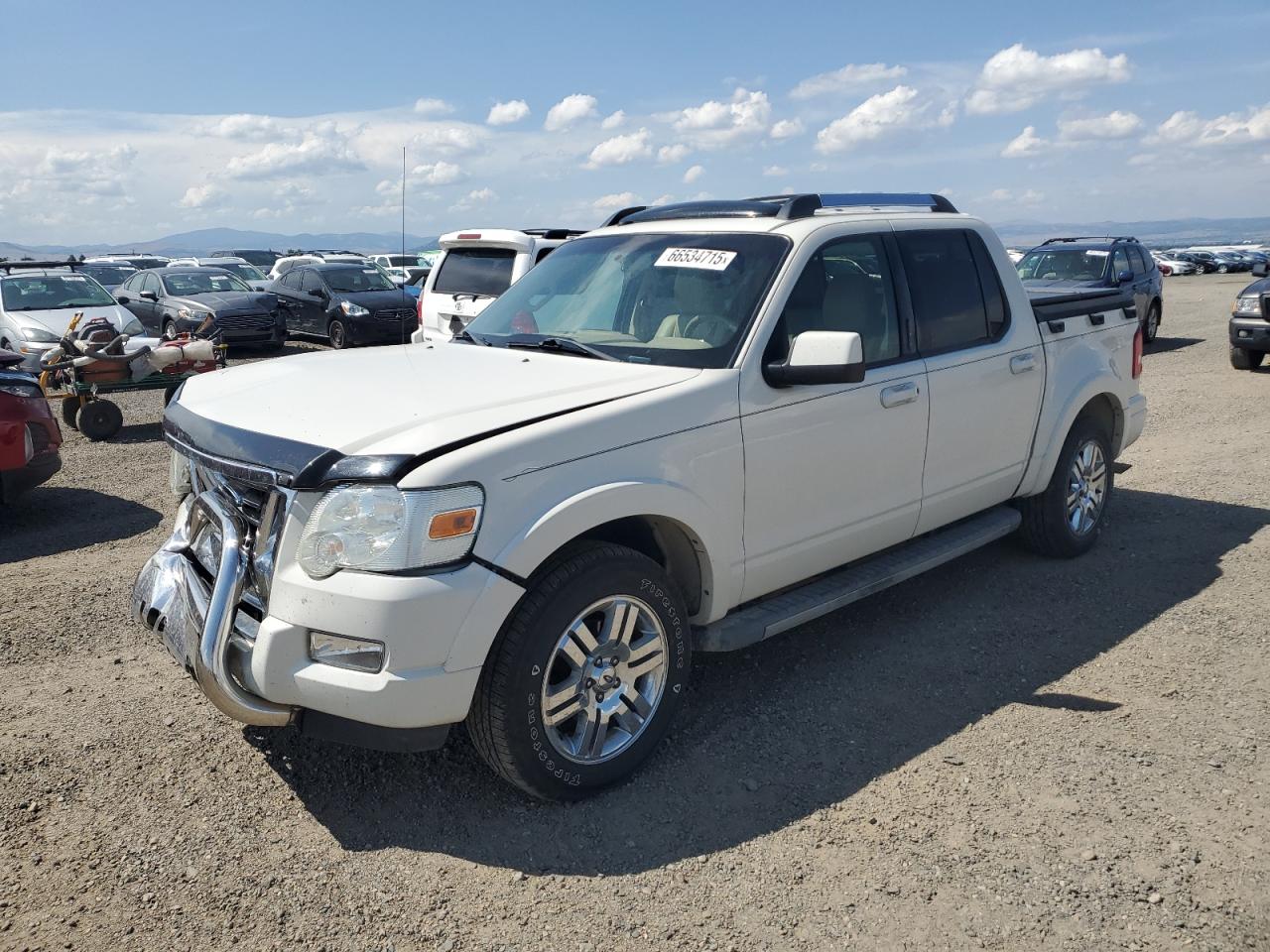 Salvage Ford Explorer Image