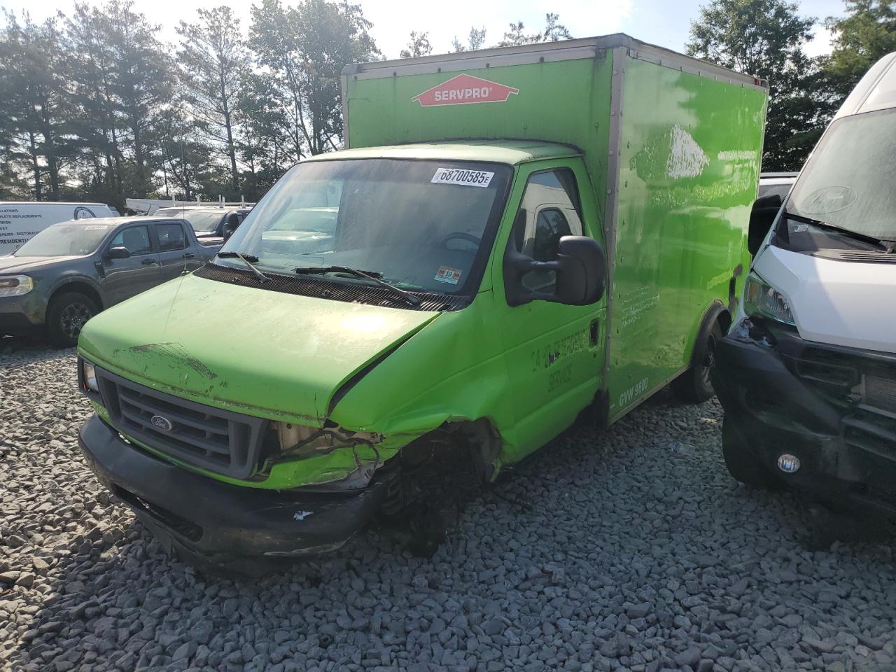 Salvage Ford Econoline E350 Super Duty Cutaway Van Image