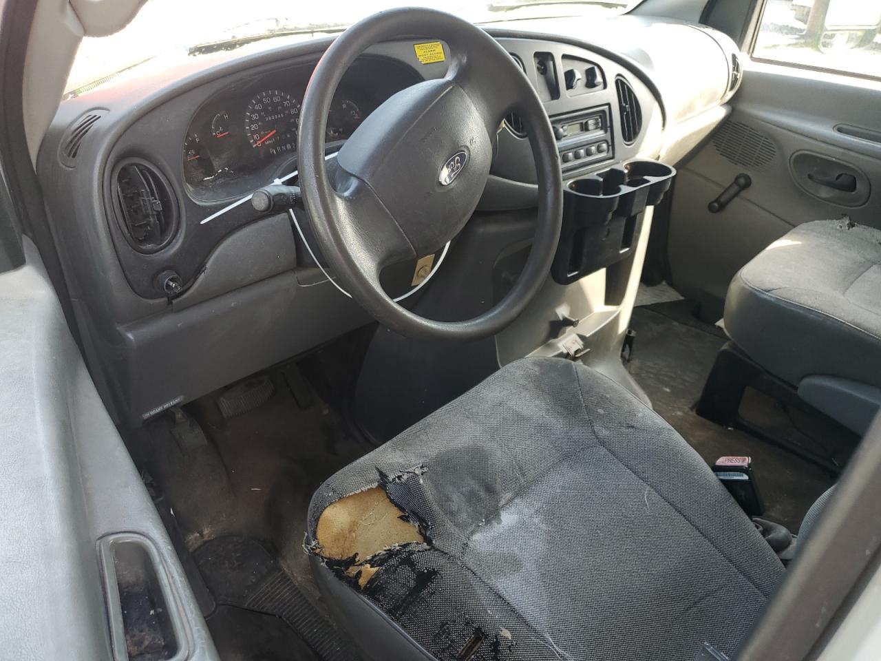 Ford Econoline E350 Super Duty Cutaway Van E350 Super Duty Cutaway Van