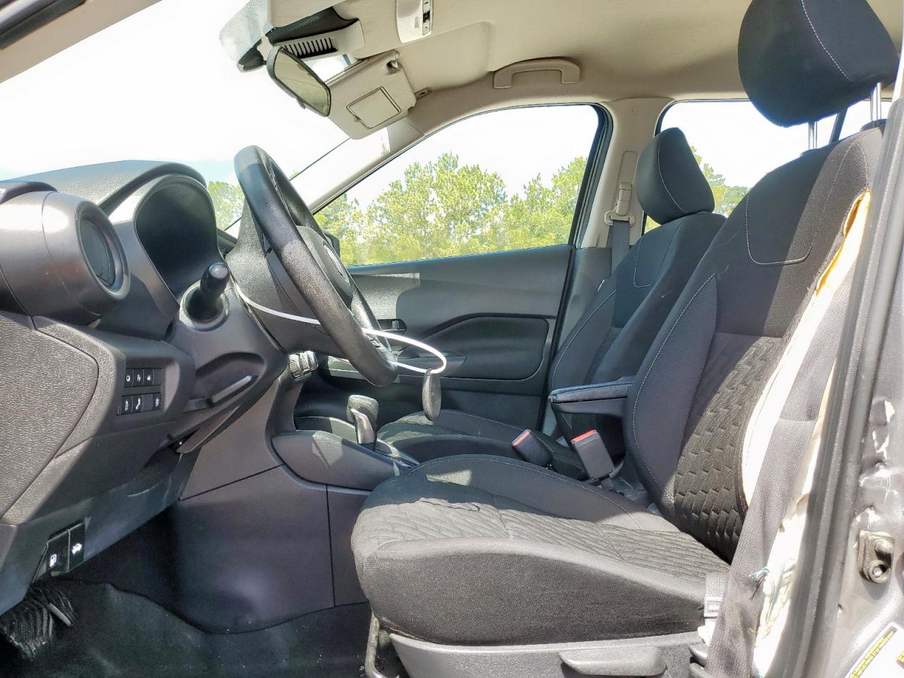 Nissan Kicks S