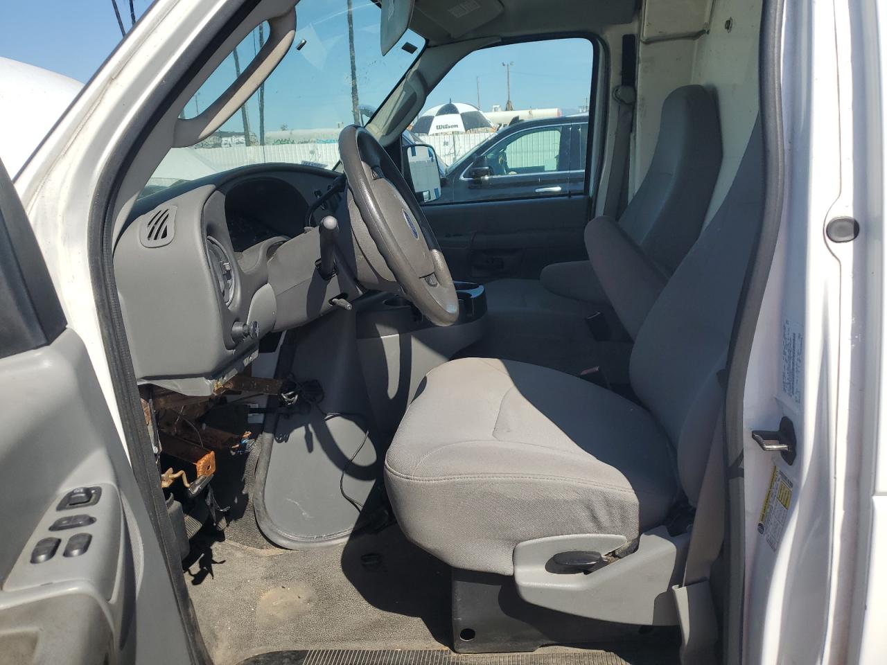 Ford Econoline E350 Super Duty Van