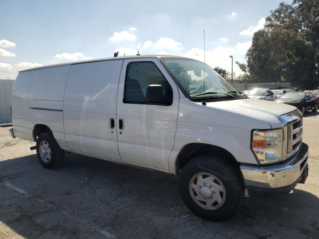 Ford Econoline E350 Super Duty Van