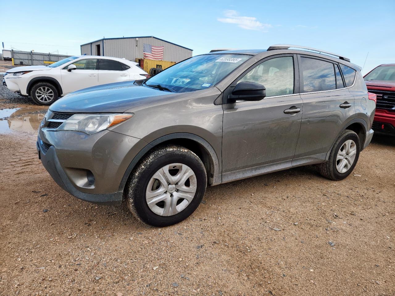 Salvage Toyota RAV4 Image