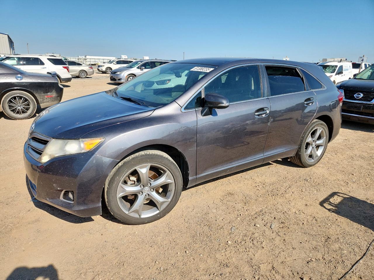 Salvage Toyota Venza Image