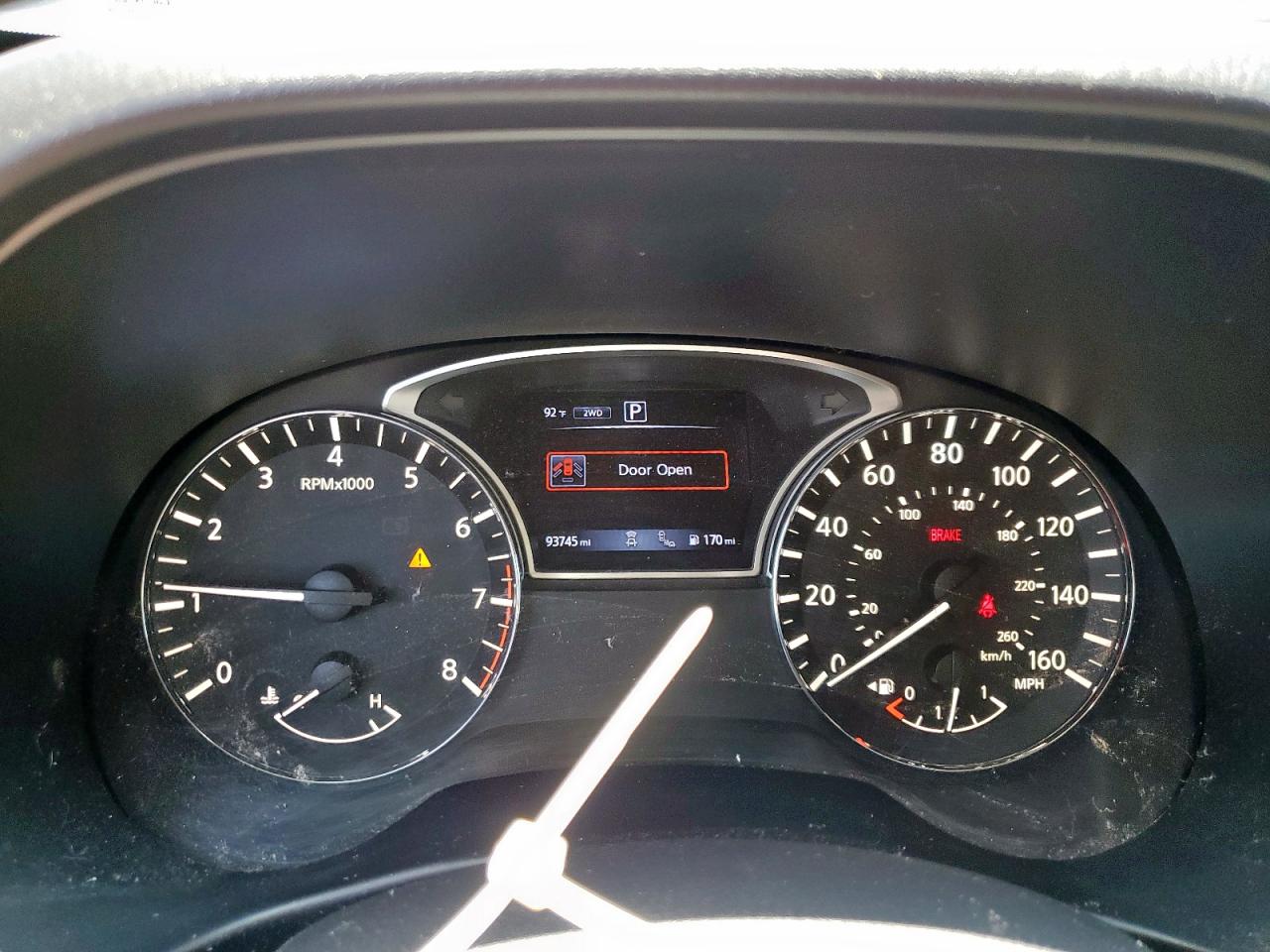 Nissan Pathfinder Sv
