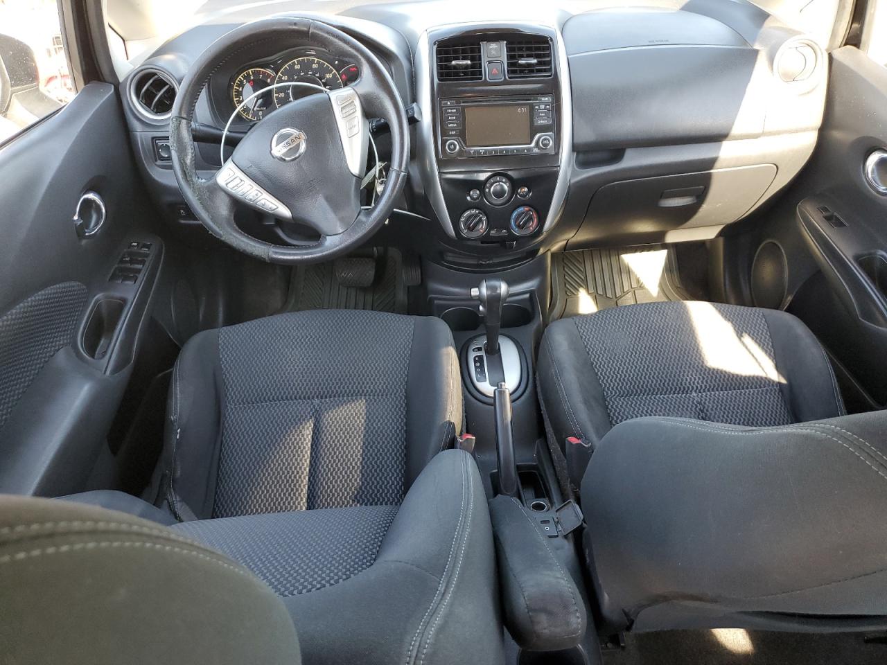 Nissan Versa S